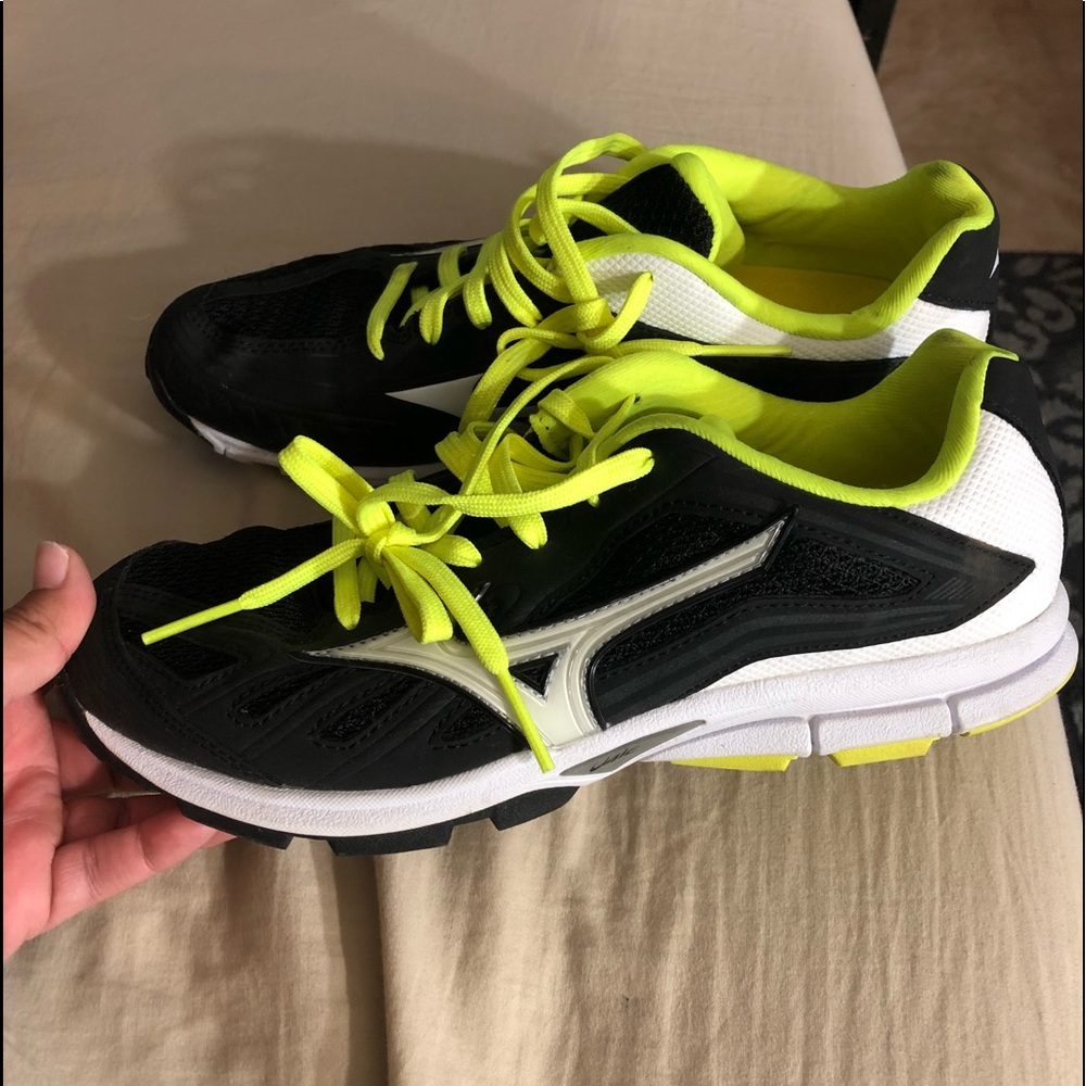 Mizuno shoes